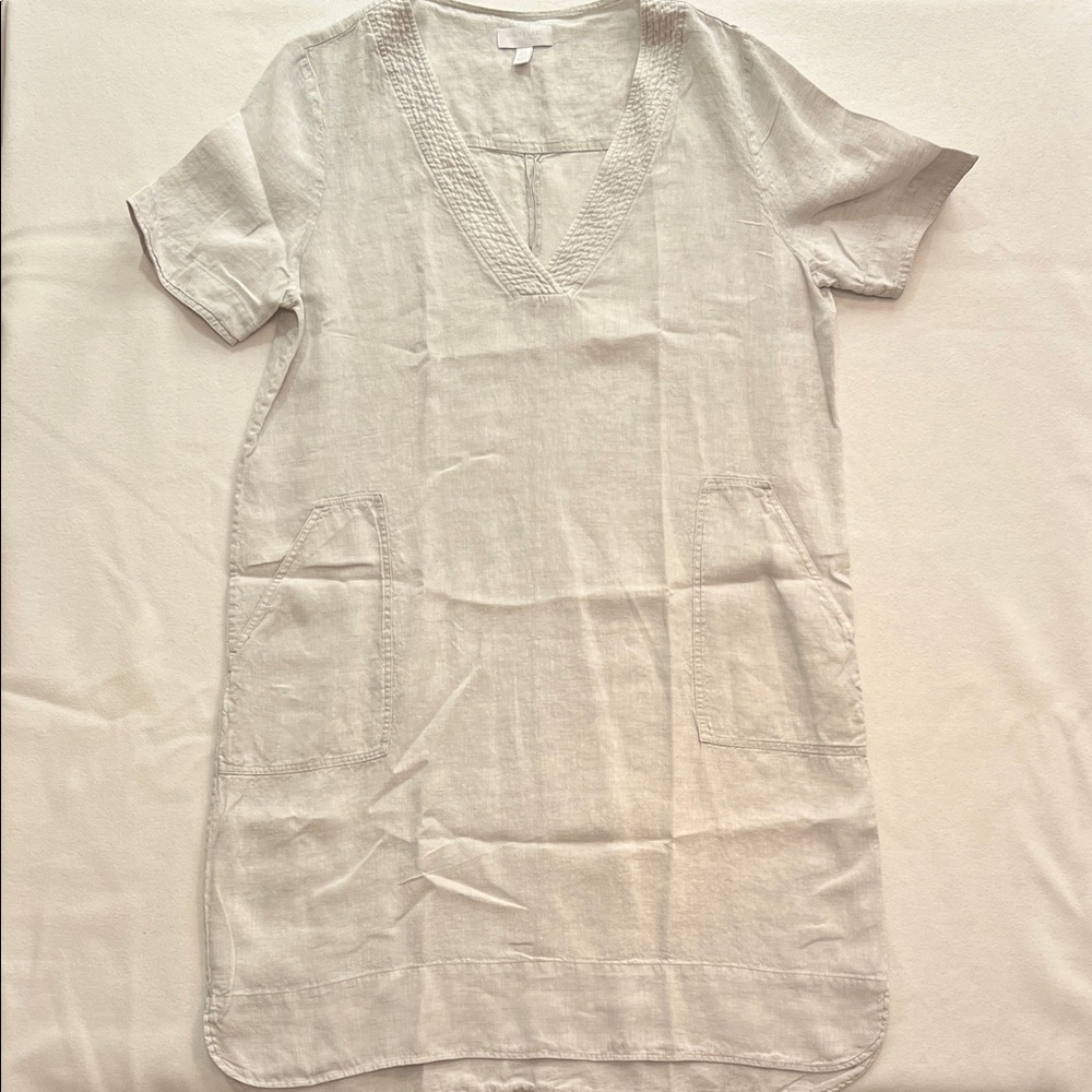 Short sleeved linen dress by The White Company.  Size 12